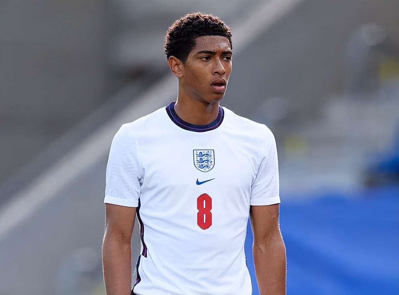 苏格兰11月世预赛大名单：麦克托米奈、罗伯逊领衔