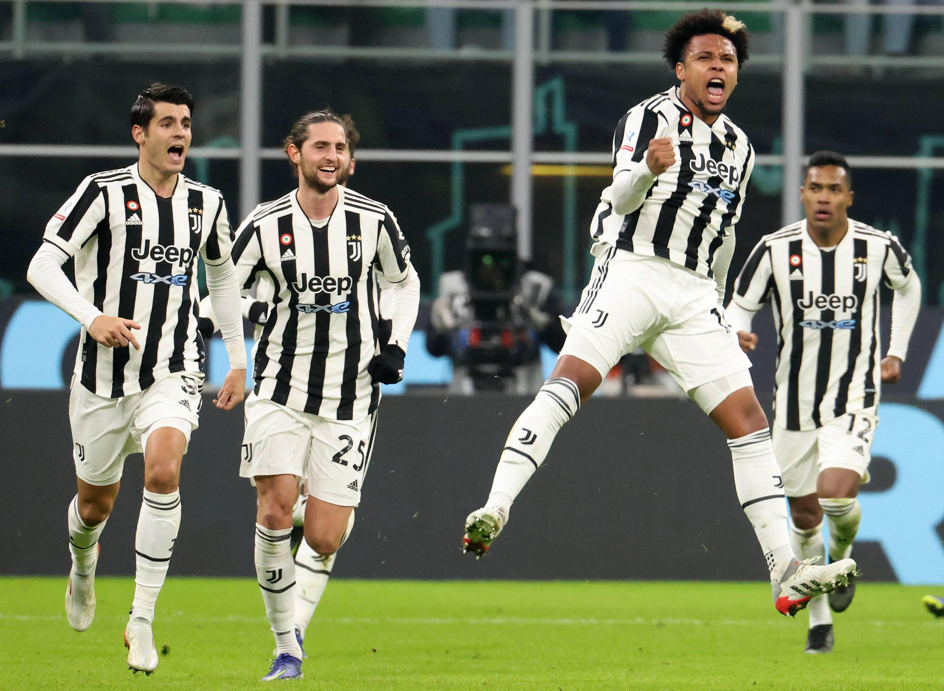 凯尔：比赛中阿德耶米被挑衅但保持了冷静，这说明他又成长了