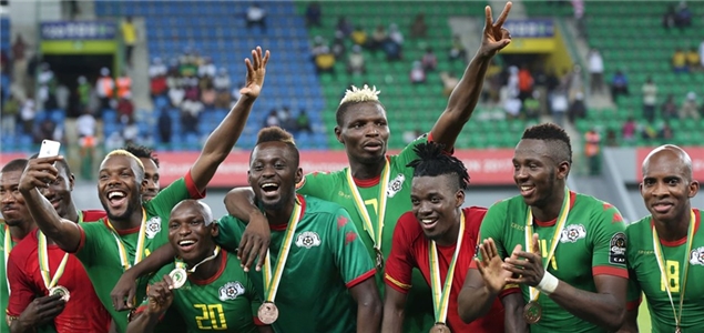 桑托斯主帅：计划内马尔能参加下轮巴甲，本轮他膝盖不适缺席