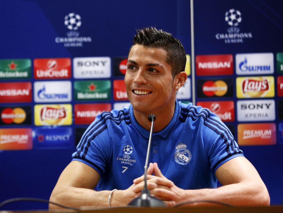 半场战报：格拉茨风暴0-0诺丁汉森林，吉布斯-怀特失点